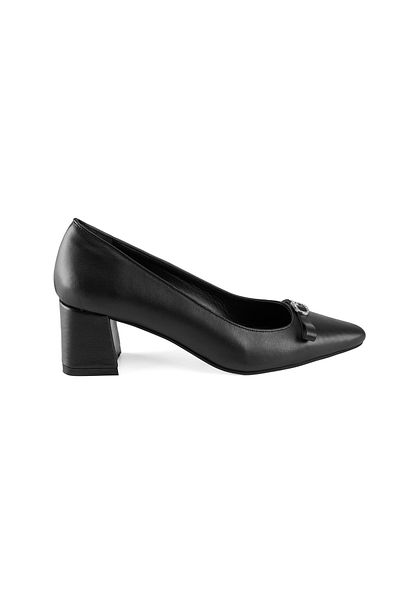 Desa Women's Black Classic Leather Shoes