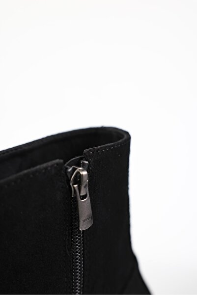 5in1Canpolat Μαύρες μίνι μπότες με τακούνι 24214