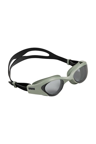 ARENA Jade Black - the One Smoke Black Outfit