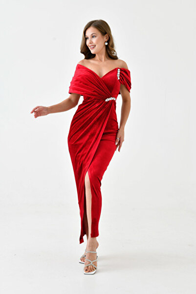 Neşeli Butik kadın taş ve yırtmaç detaylı kadife abiye elbise NBS9361