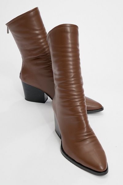 LuviShoes Γυναικείες μπότες με χοντρό τακούνι LAVAL καφέ δέρμα με φερμουάρ στην πλάτη