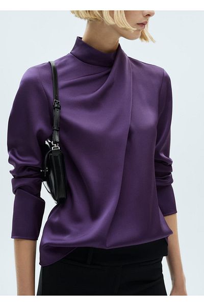 MANGO Woman Drapierte Satinbluse mit hohem Kragen