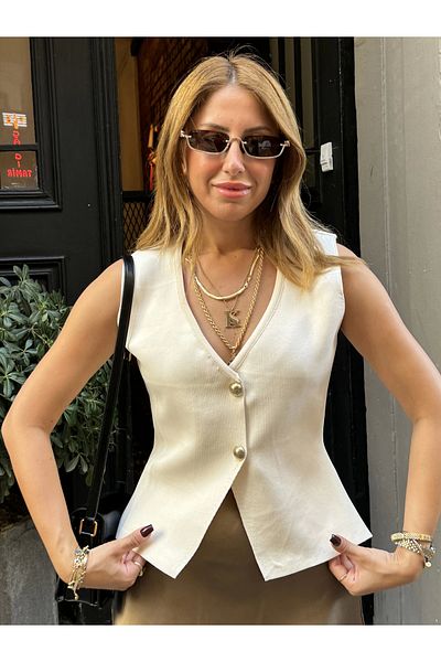 KÜBRA SÖYLEMEZ BOUTİQUE Ecru Gold Buttoned Knitwear Vest