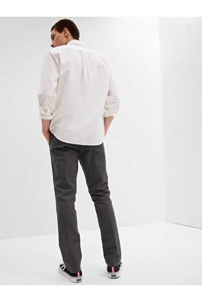 GAP Erkek Koyu Gri Slim Fit Flex Khaki Pantolon