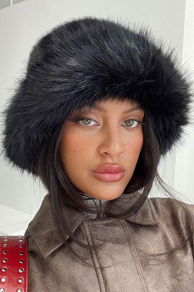BAHELS Schwarzer russischer Viral-Herzhut