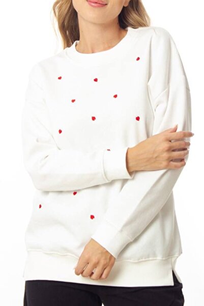 Ded COLLECTION Дамски ежедневен бял суитшърт с червени сърца и кръгло деколте