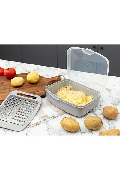 Madame Coco Cary Layer Storage Grater