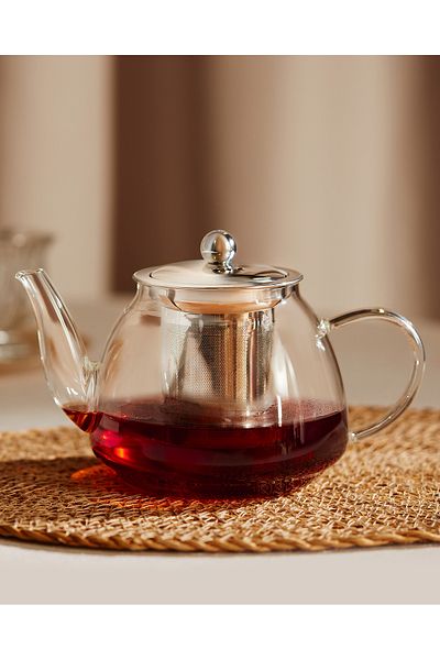 Madame Coco Helmond 950ml Borosilicate Glass Teapot with Steel Strainer