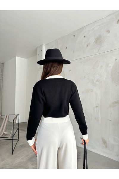 Bolesa Suadiye CARDIGAN CROP CU BUTON AUR