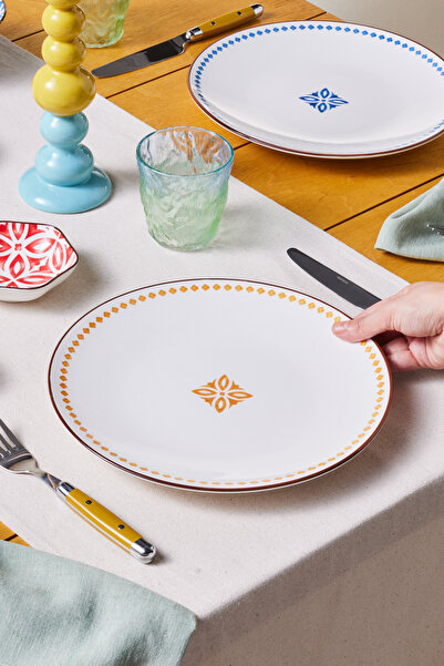 Karaca Jofy Desenli Servis Tabağı 27 Cm Sarı