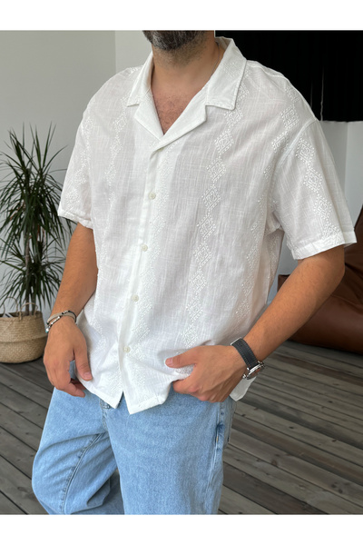 BYBASICMAN Біла сорочка з коротким рукавом та вишивкою V-40-875