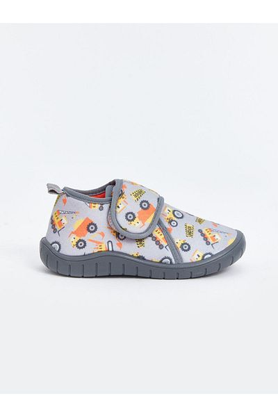 LC Waikiki Τυπωμένες παντόφλες για αγόρια Velcro