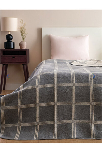 LC Waikiki Единичен одеяло с каре с десен 150 x 200 см