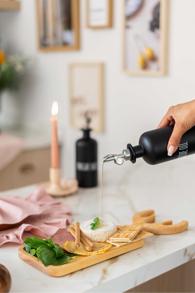 KaiHome مجموعة من 2 وعاء زيت زجاجي أسود برأس فضي