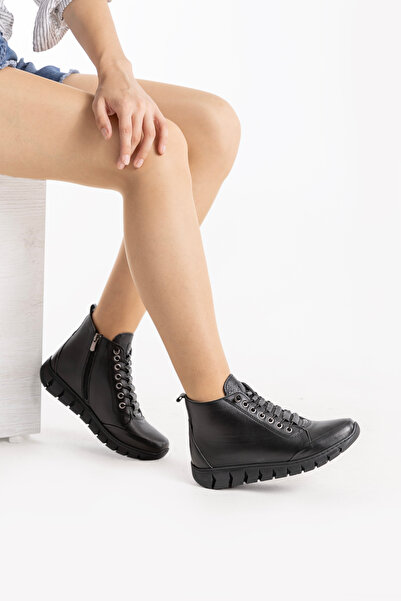 VENZA Hakiki Deri Ortopedik Fermuar Ve Bağcıklı Siyah Comfort Bot Fr5520