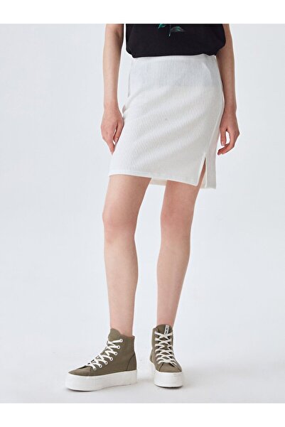 Ltb Kısa Yırtmaçlı Beyaz Etek