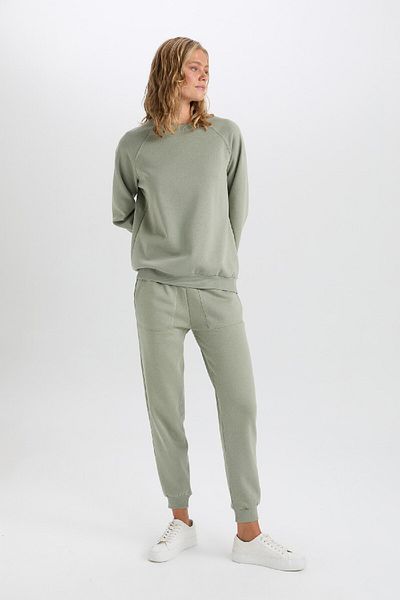 DeFacto Übergroßes, gerades, dickes Basic-Sweatshirt mit Rundhalsausschnitt V2697az24wn