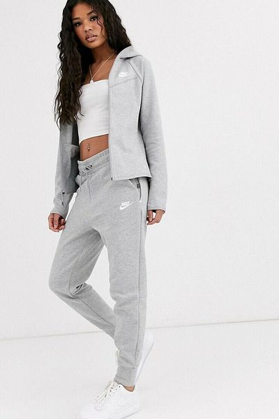 Nike Sportwear Tech Fleece Pantaloni gri Pantaloni de sport gri