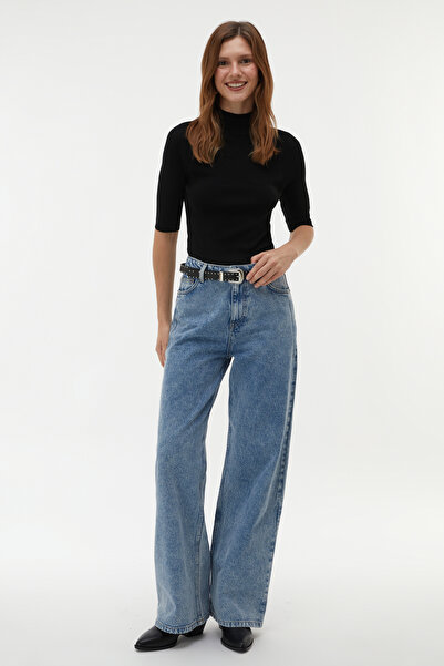 Mudo Stand Collar Short Sleeve Sweater