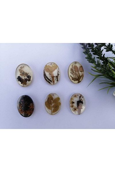 Store Epoxy Necklace