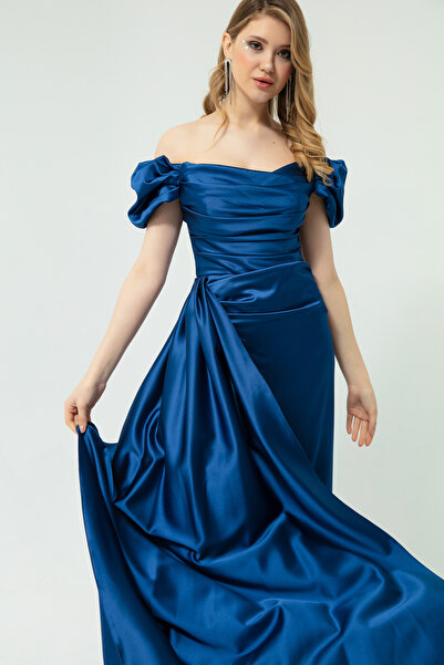 Lafaba Női indigó csónak nyakkivágású hosszú szatén estélyi ruha és ballagási ruha