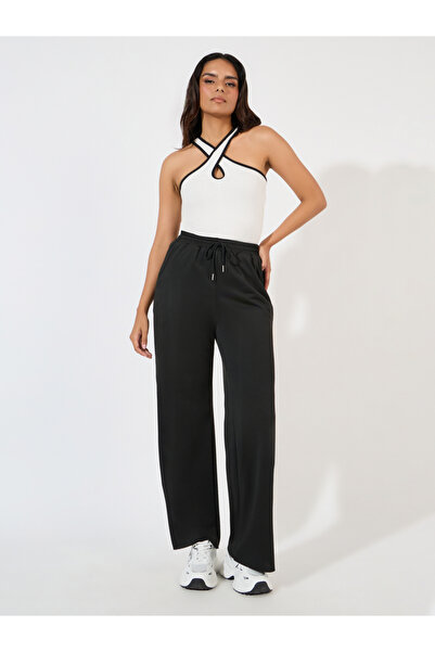 Styli بنطال رياضي واسع الساق مع حزام خصر برباط