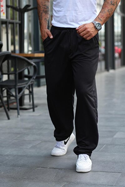 UYN SPORT Černá tepláková souprava z česané bavlny s rovným střihem