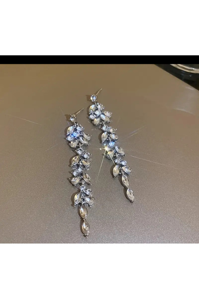 Butik Parlayan Rhinestone Süslemeli Çiçekli Küpe