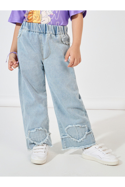 Styli Heart Decor Wide Leg Jeans