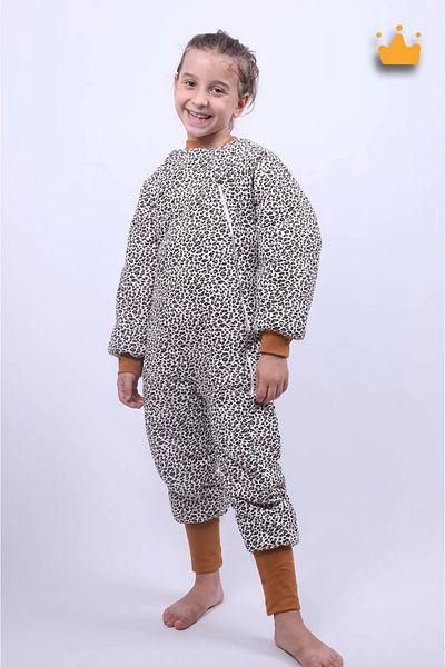 Begisa 2-8 Years Old Children's Sleeping Bag - Fiber Filled, 2.5 Tog, Leopard Print