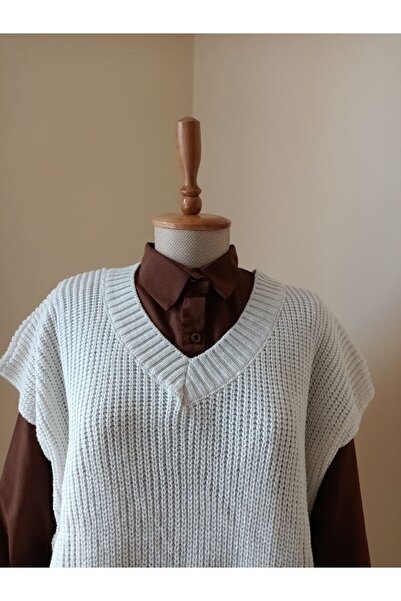 Butik İnci Носить V-подібний виріз Екрю Сувететі