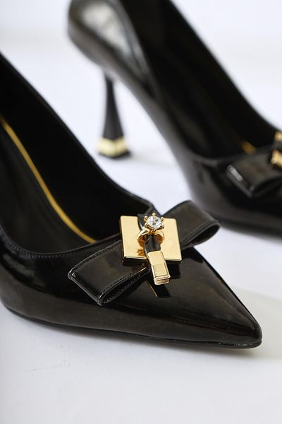 Limoya Дамски обувки Mimosa Black Laced с остър връх и катарама, детайлни токчета