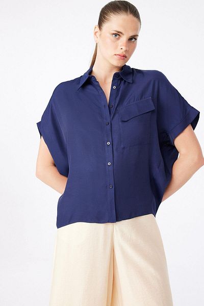 rue. Comfortable Form Short Sleeve Navy Blue Shirt
