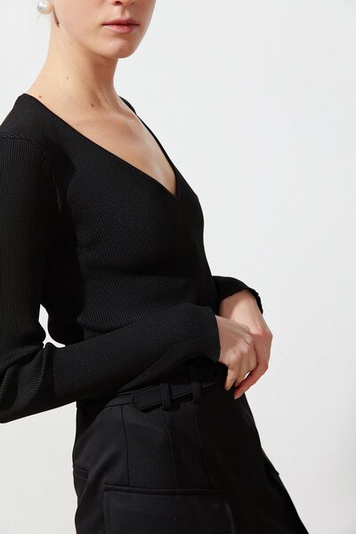 rue Body lung negru cu decolteu în V