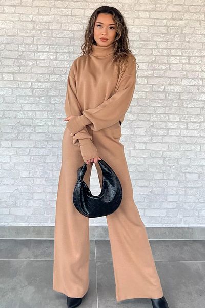GÜLSELİ Knitwear Crop Sweater and Trousers - Biscuit Double Set