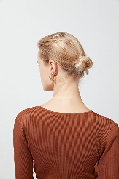 rue Body cu mânecă lungă cu decolteu în V, bronzat