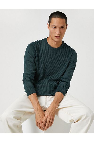 Koton Basic Knitwear Sweater with Knit Detail Crew Neck