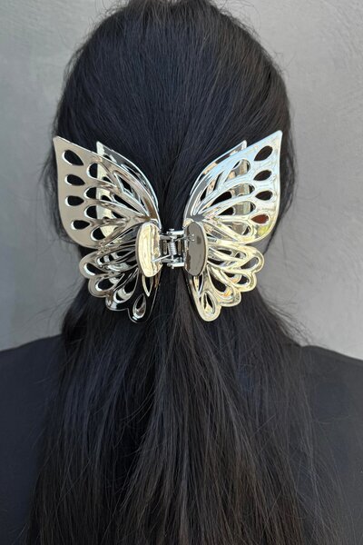 TAKIŞTIR Silver Color Butterfly Detailed Latch Buckle