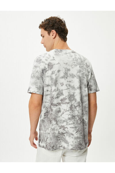 Koton Bisiklet Yaka Tişört Batik Görünümlü Kısa Kollu Pamuklu