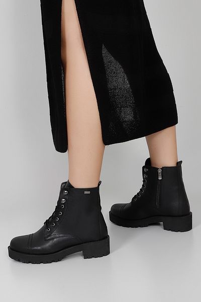 GÖNDERİ(R) Women's Black Zippered Thick Heeled Boots