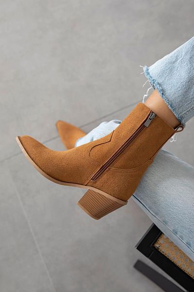 STRASWANS Tan Jose Women's Suede Heeled Boots