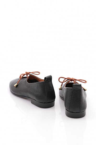 DGN Kadın Fiyonk Detaylı Babet Hakiki Deri Siyah Floater 6129371010