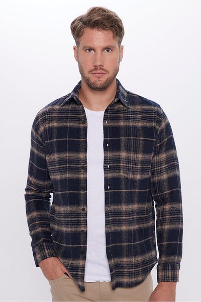 Tudors Men's Regular Fit Classic Cut Lumberjack Single Pocket Checked Winter Shirt