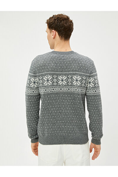 Koton Πουλόβερ με λαιμόκοψη με έθνικ σχέδιο