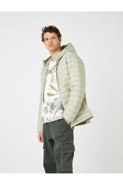 Koton Pufferjacke, saisonale Kapuze, Reißverschlusstasche, detailliert