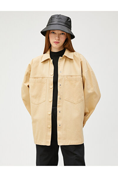 Koton Oversize Gömlek Ceket Sırtı Grafiti Baskılı Cepli Çıtçıt Kapama