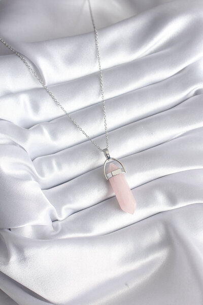 Clariss قلادة نسائية من الفولاذ 316L باللون الفضي مع حجر وردي KLY-8854