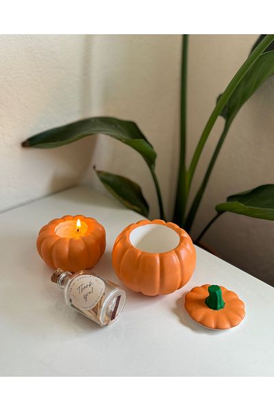 yeyu candles Pumpkin Box and Tealight Candle & Match Set