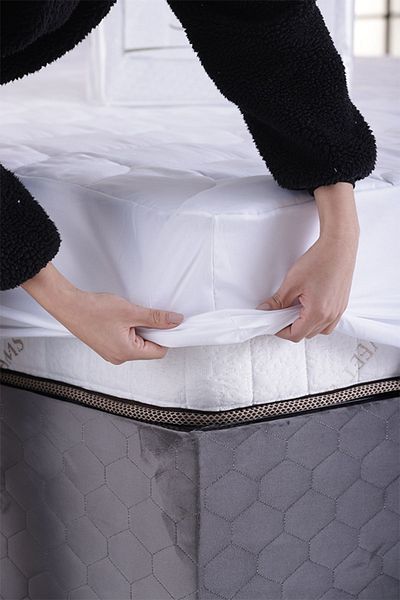 Britishome Bedding Double 180x200 Mattress Protector Mattress Quilted Full Edge Rubber Fitted Mattress