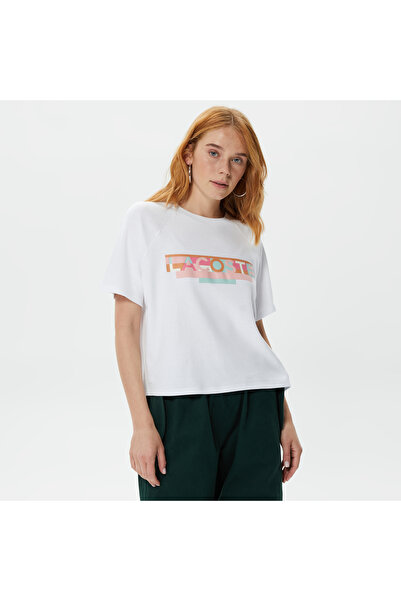 Lacoste تي شيرت أبيض مطبوع برقبة دائرية وفضفاض للنساء